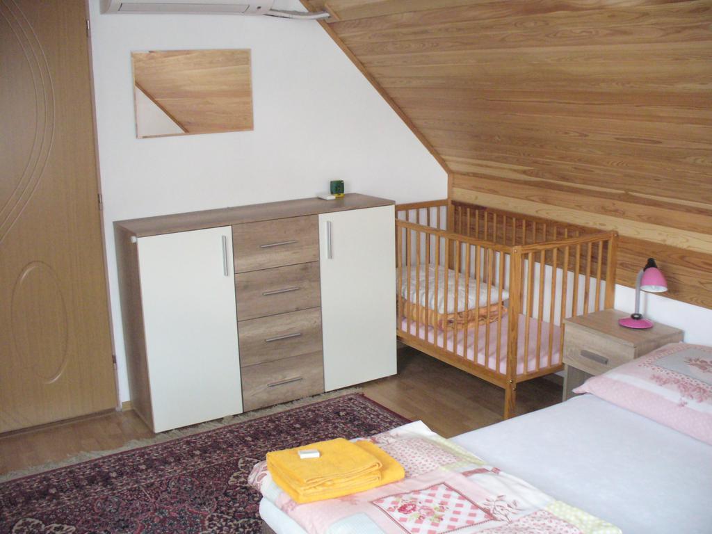 Penzion Jarka Lednice Rom bilde